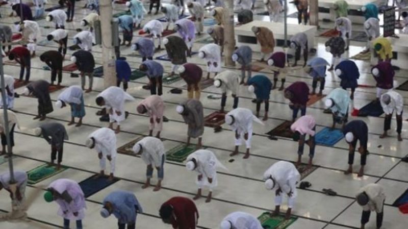 Eid prayers to be offered inside mosques